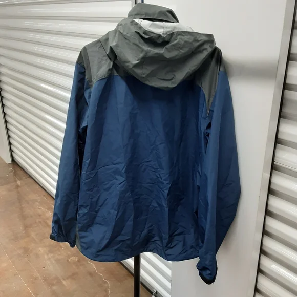 Men's Blue and Gray Jacket - Picture 2 of 3